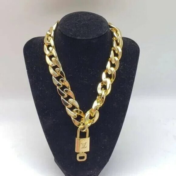 Gold-Plated Necklace with Authentic Louis Vuitton Padlock 021826